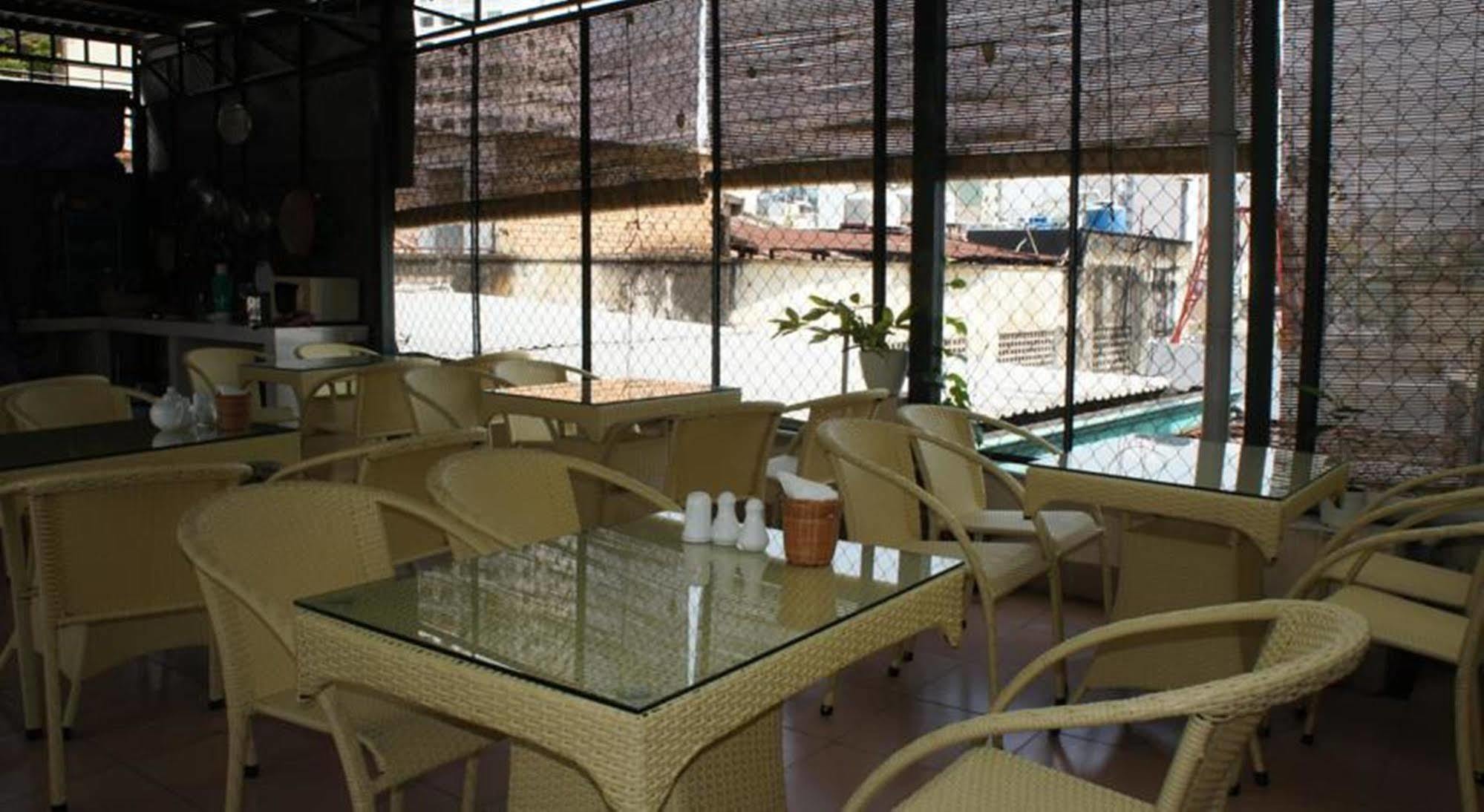 Elegant Inn โฮจิมินห์ซิตี้ ภายนอก รูปภาพ
