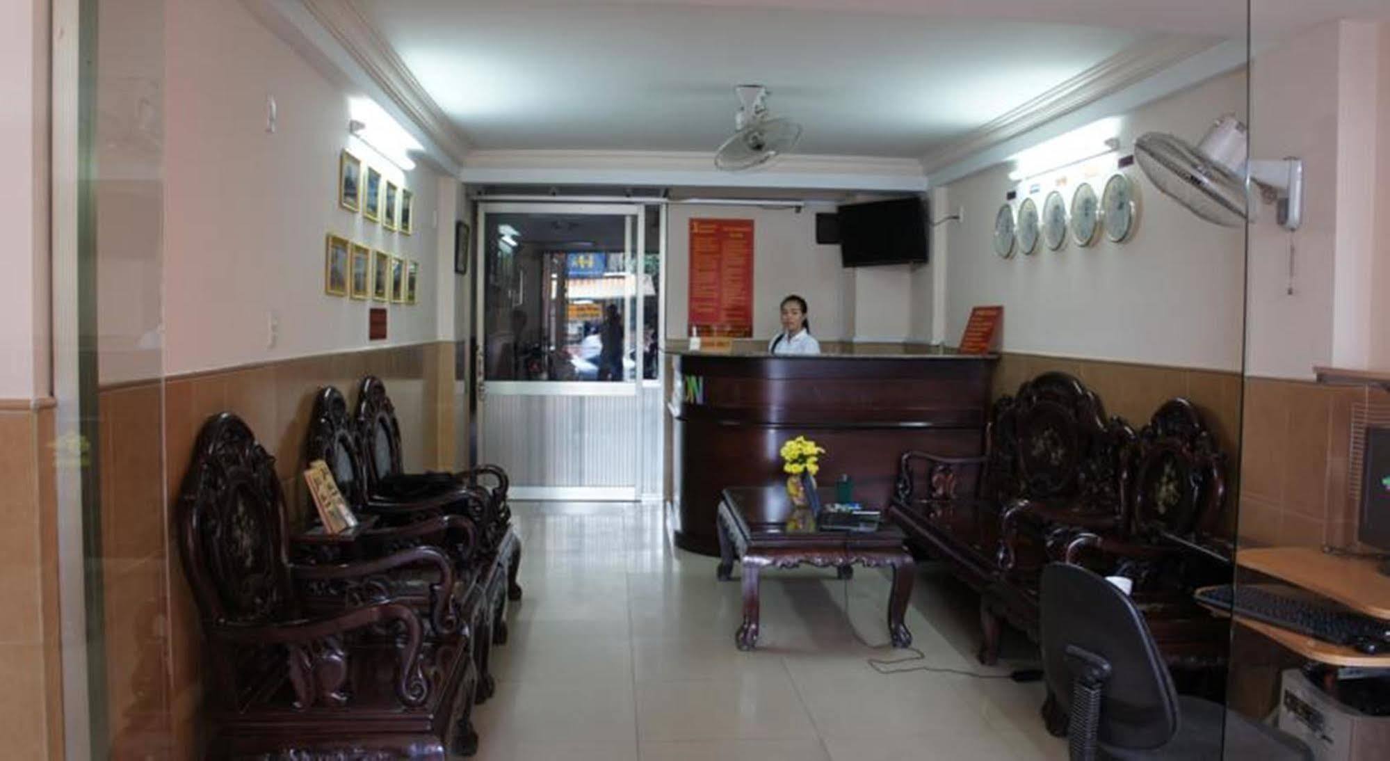 Elegant Inn โฮจิมินห์ซิตี้ ภายนอก รูปภาพ