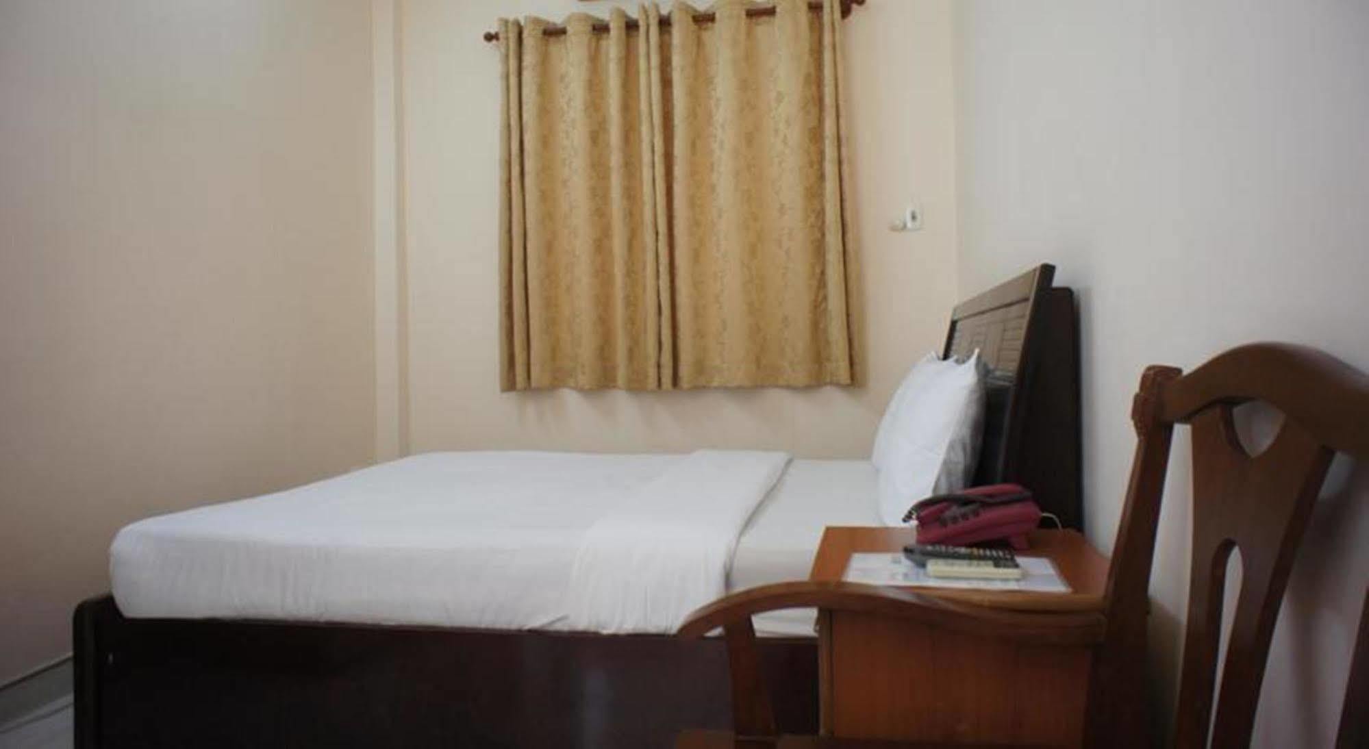 Elegant Inn โฮจิมินห์ซิตี้ ภายนอก รูปภาพ